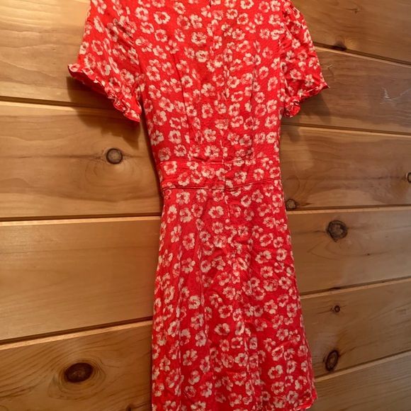 Lulus Garden Explorer Red Floral Print Mini Dress Long V Cut  Belted Sz XS - Picture 14 of 14